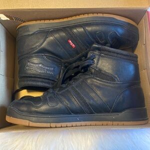 *New in Box* Levi's Black and Brown High-Top Sneakers. Size 9